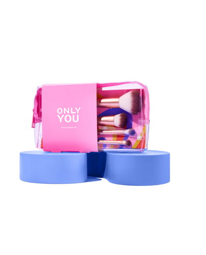 Brush Set In A Pouch €15,95