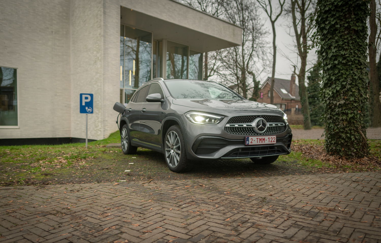 Mercedes GLA PHEV -Copyright Athlon Belgium