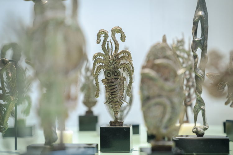 Madeleine Christine Forani-Bonnecompagnie, 31 kleinsculpturen (detail) © Madeleine Christine Forani-Bonnecompagnie - Photo: Tom Cornille Madeleine Christine Forani-Bonnecompagnie, 31 kleinsculpturen (detail) © Madeleine Christine Forani-Bonnecompagnie - Photo: Tom Cornille