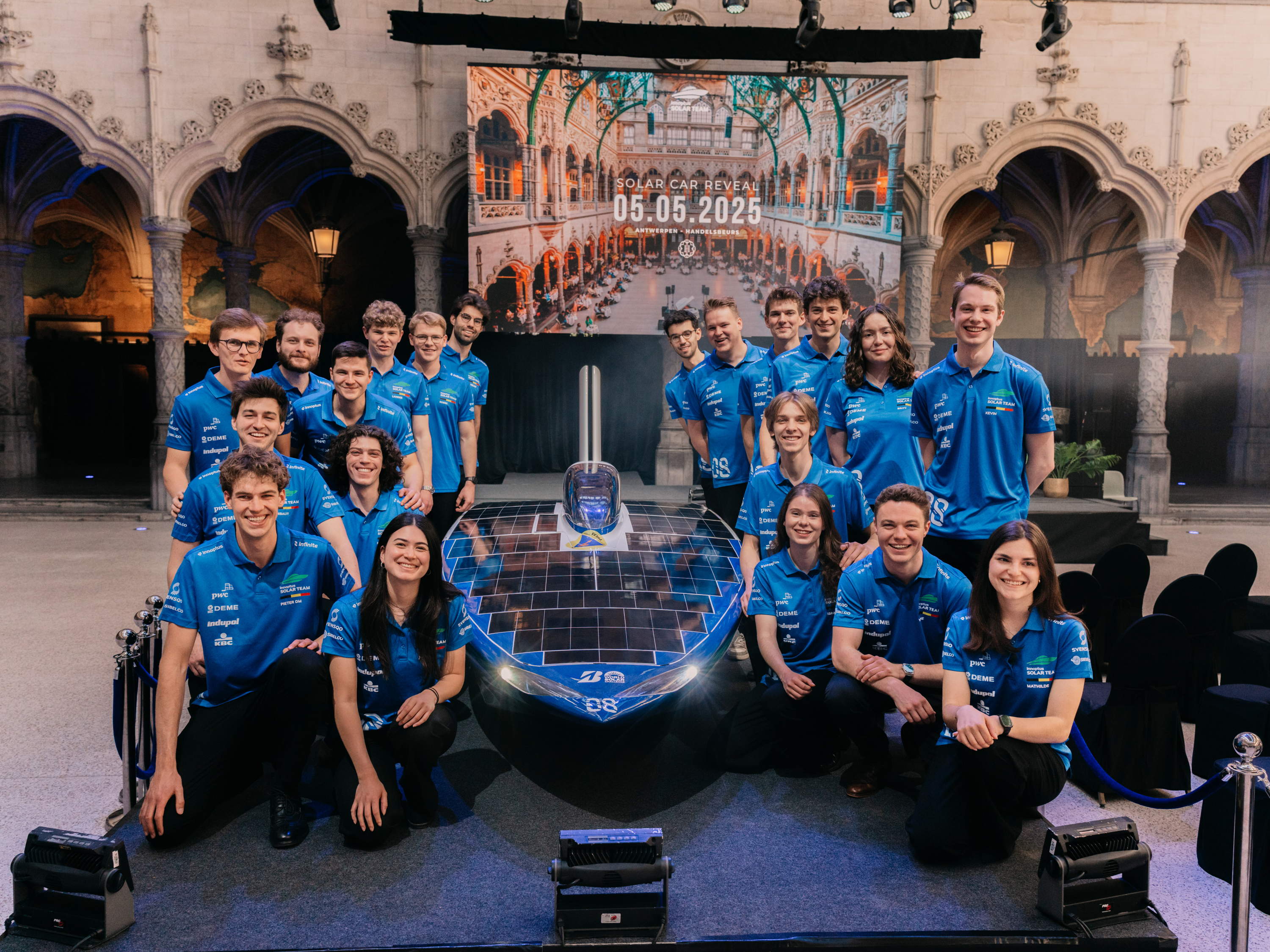 Is dit onze volgende wereldkampioen? Belgisch Solar Team onthult nieuwe zonnewagen voor WK in Australische winter