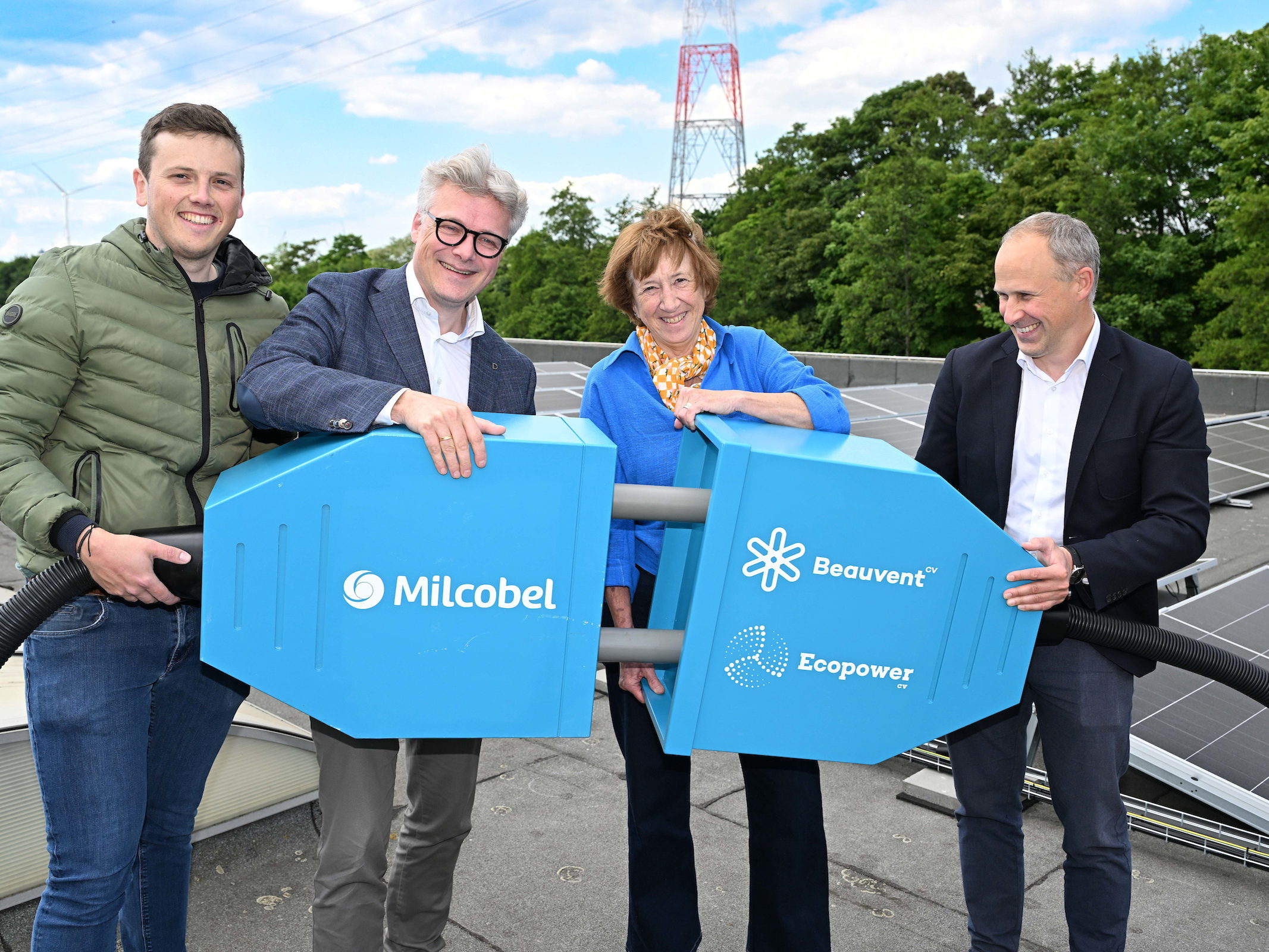 In het Internationale Jaar van de Coöperaties slaan Ecopower, Beauvent en Milcobel de handen in elkaar voor groene stroom