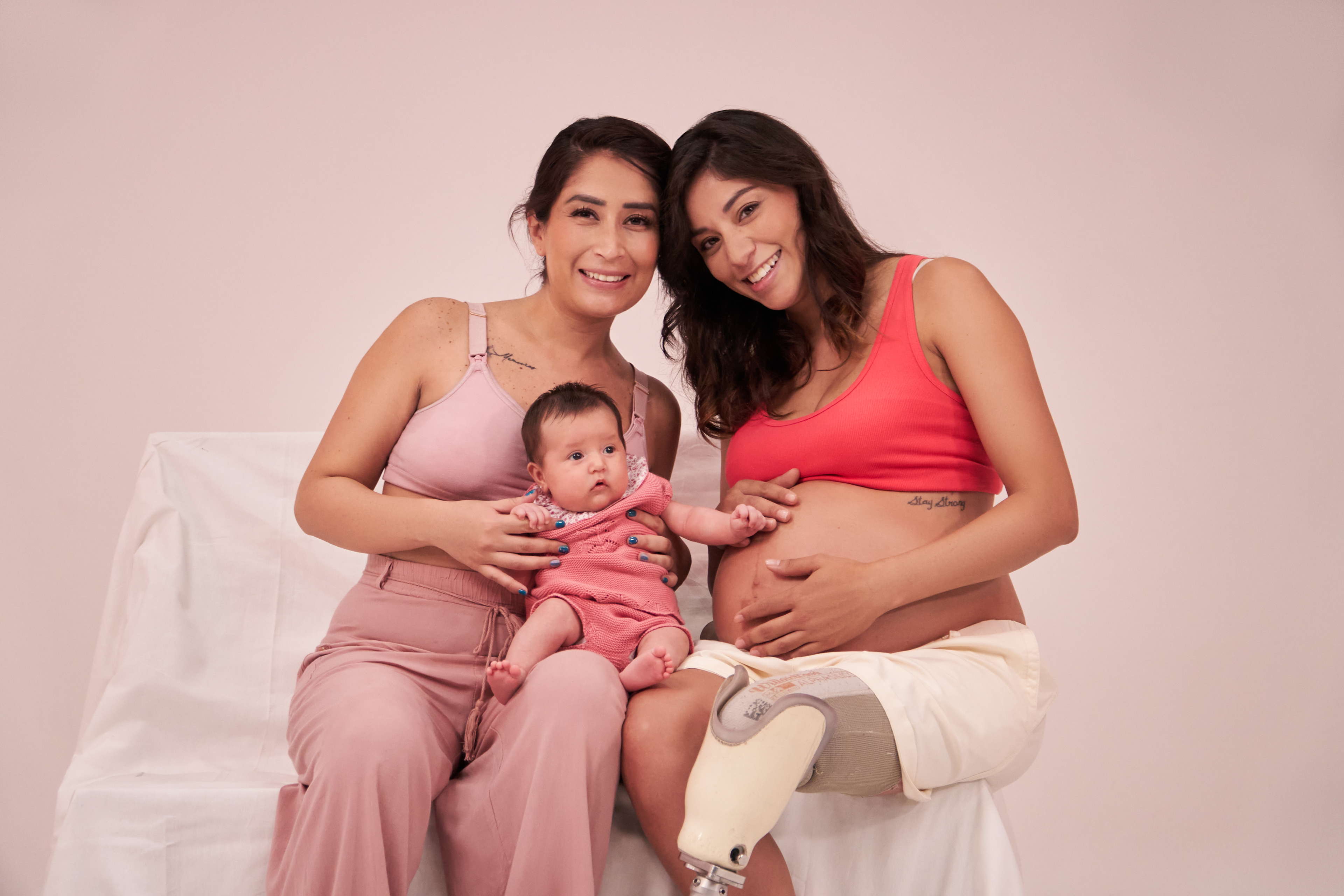 “Amo a mi bebé, pero me extraño a mí misma”: 81% de las mexicanas sienten que perdieron su identidad al ser madres, mujeres reales comparten su experiencia