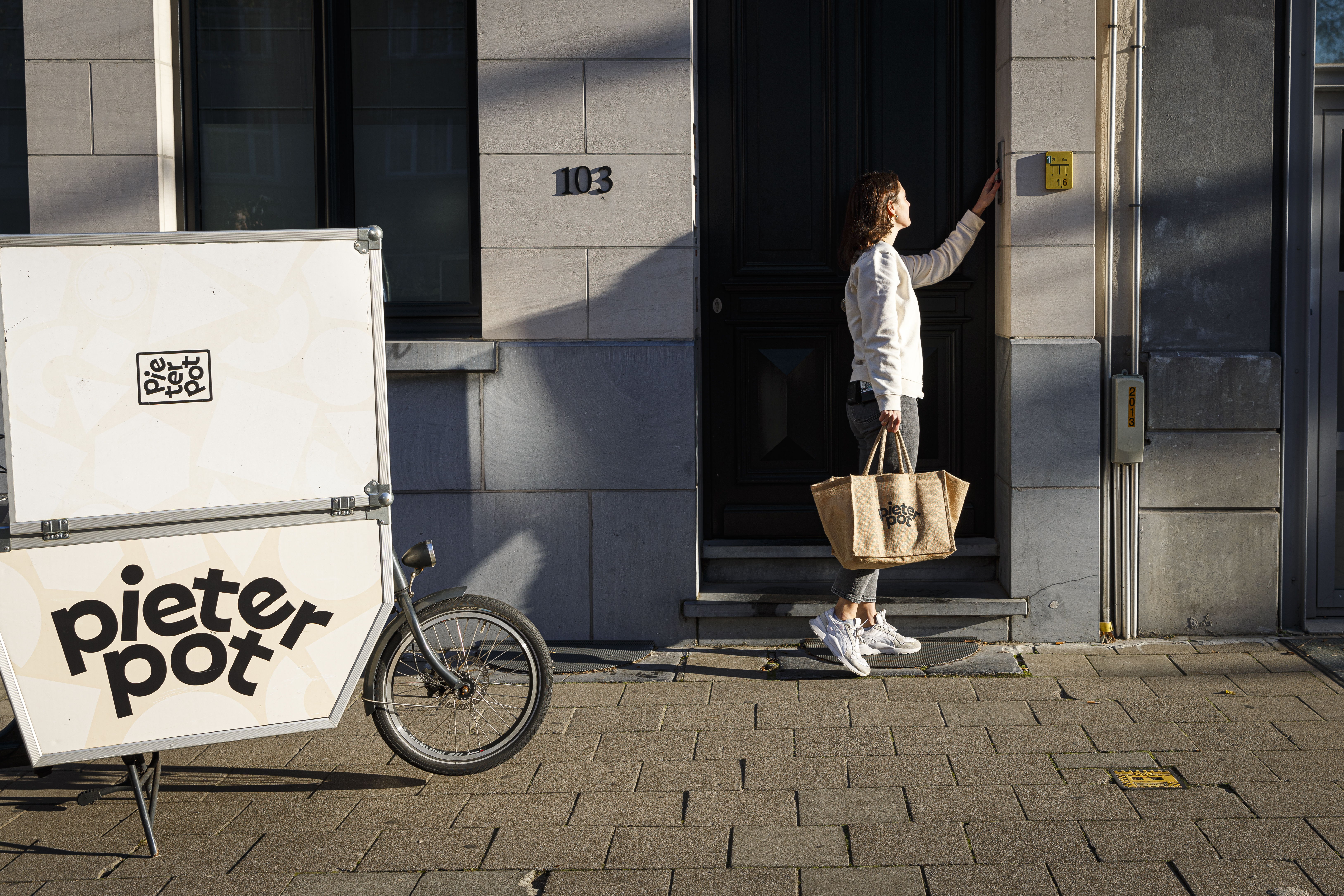 De eerste levering van Pieter Pot in België. Copyright: Pieter Pot.