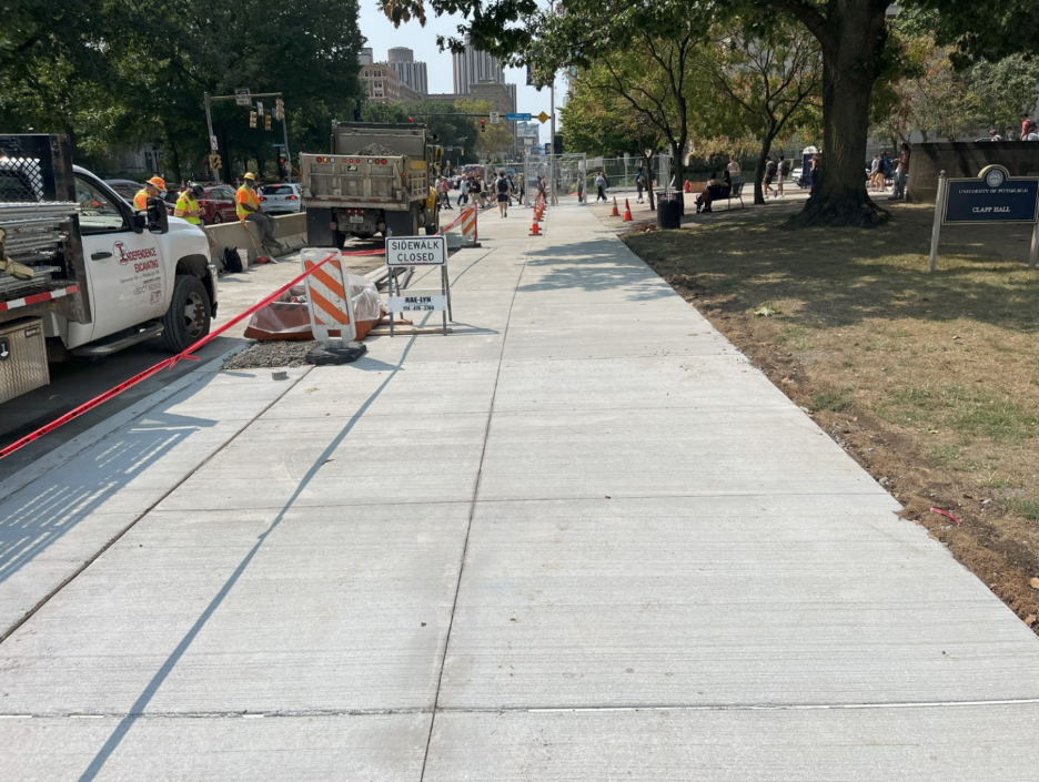 New sidewalk recently re-opened on Fifth Avenue between North Bellefield and Ruskin avenues