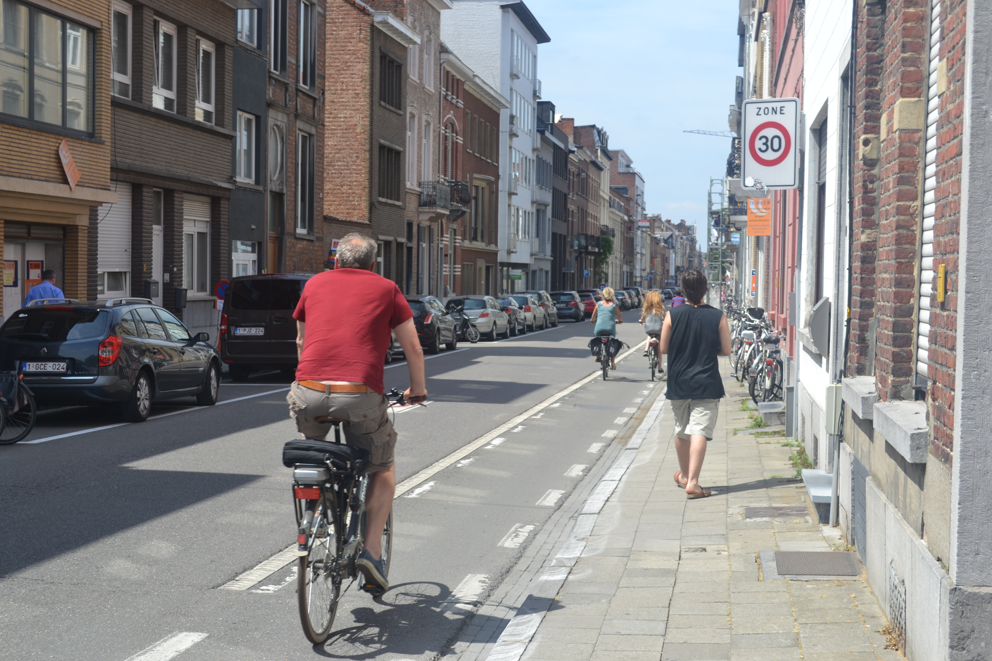 Werken aan nieuw en breder fietspad Blijde Inkomststraat van start