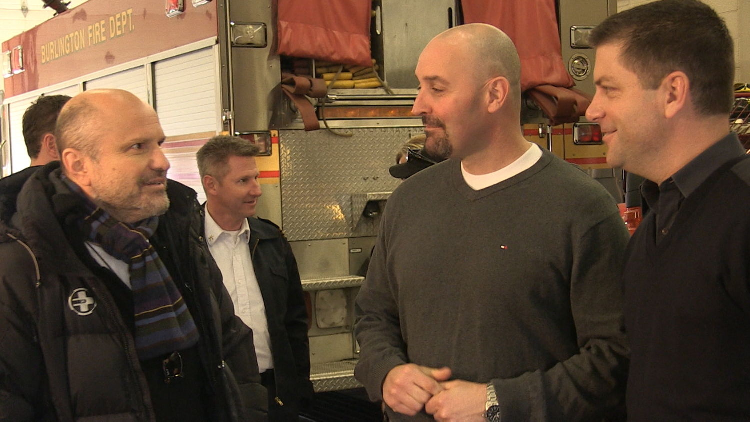 Enrico Colantoni meets with the Burlington Fire Service.