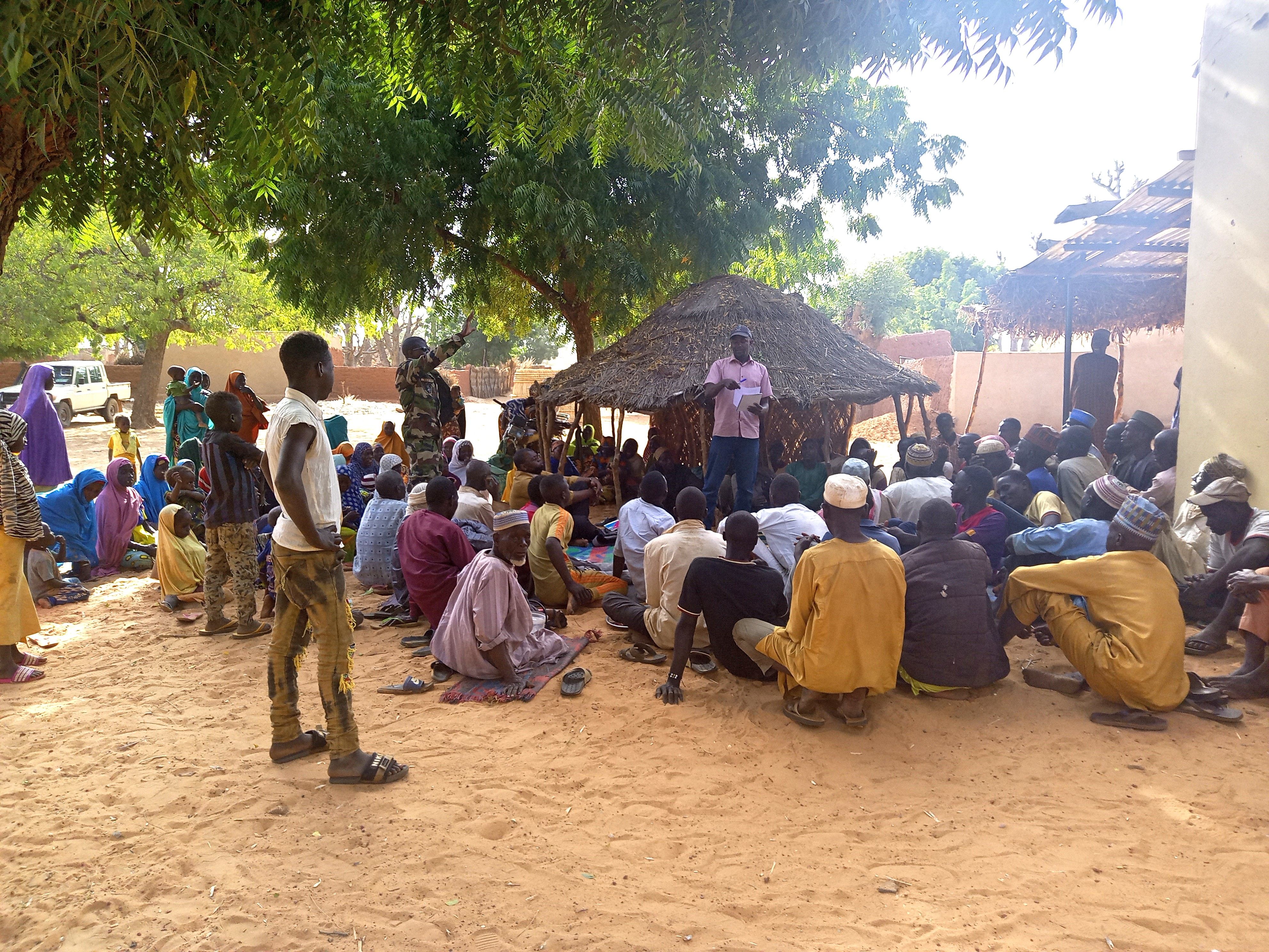 Establishment of a FMNR Monitoring Committee in Sabon Gari Village, Kwaya Commune, Zinder Region. The newly established committee oversees and ensures the proper implementation of FMNR practices in Sabon Gari. Its responsibilities include monitoring the progress of FMNR activities, protecting and promoting these practices, and engaging with the local community to raise awareness and encourage participation. The committee's formation involved a participatory approach, with the active involvement of local stakeholders, including village leaders, farmers, herders, women, and youth.