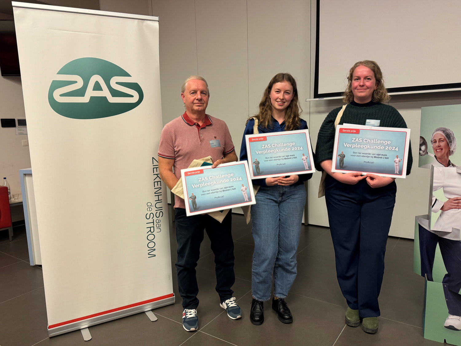 De drie laureaten van de Challenge Verpleegkunde 2024:  (vlnr) Dirk  Cammerman - OLV Ziekenhuis Aalst, Lisa Thiebaut - ZAS Middelheim en  Véronique Florizoone - Thomas More Lier. (Foto: ZAS)