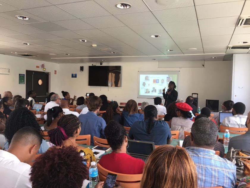 Présentation du Dr. Carlene Radix, Directrice du service de Santé à l’OECS. Crédits photos : Twitter @RUD_GP