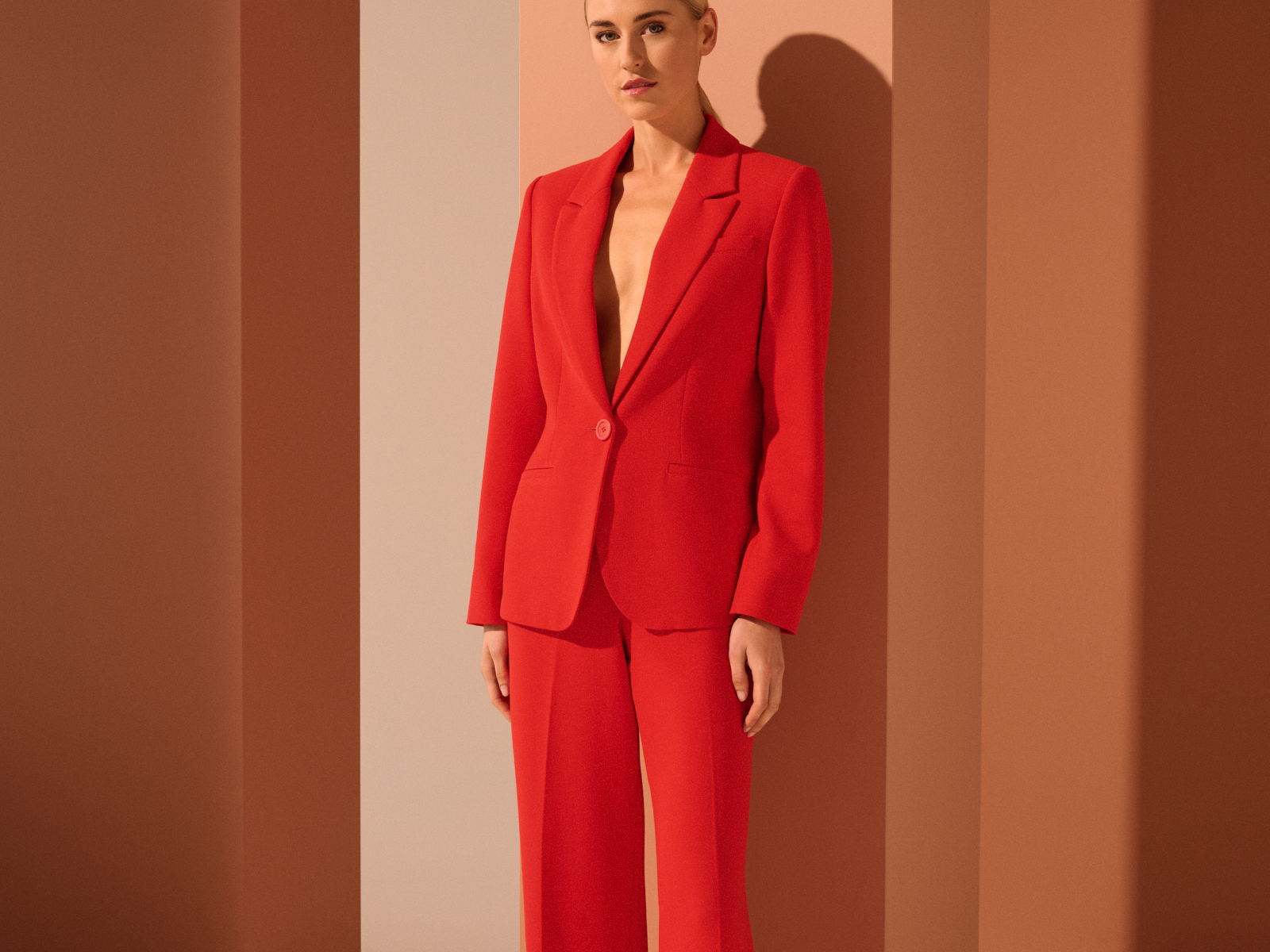 Marie Méro anticipe les tendances de la saison SS25 : féminité jusqu’au bout des doigts et classiques revisités  