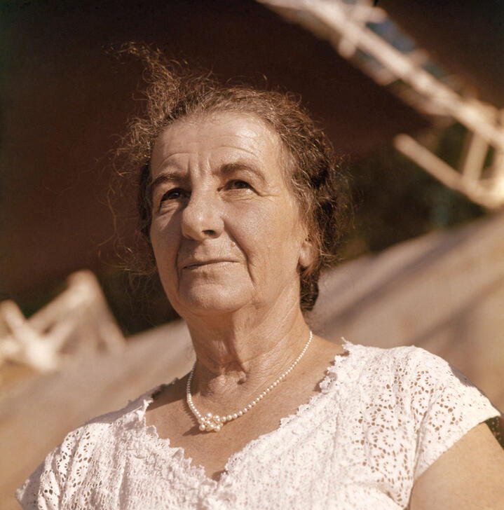 Golda Meir, Israeli Prime Minister, ca. 1969. AKG9365261 ©akg-images / sciencesource / A. Louis Goldman Golda Meir, Israeli Prime Minister, ca. 1969. AKG9365261 ©akg-images / sciencesource / A. Louis Goldman