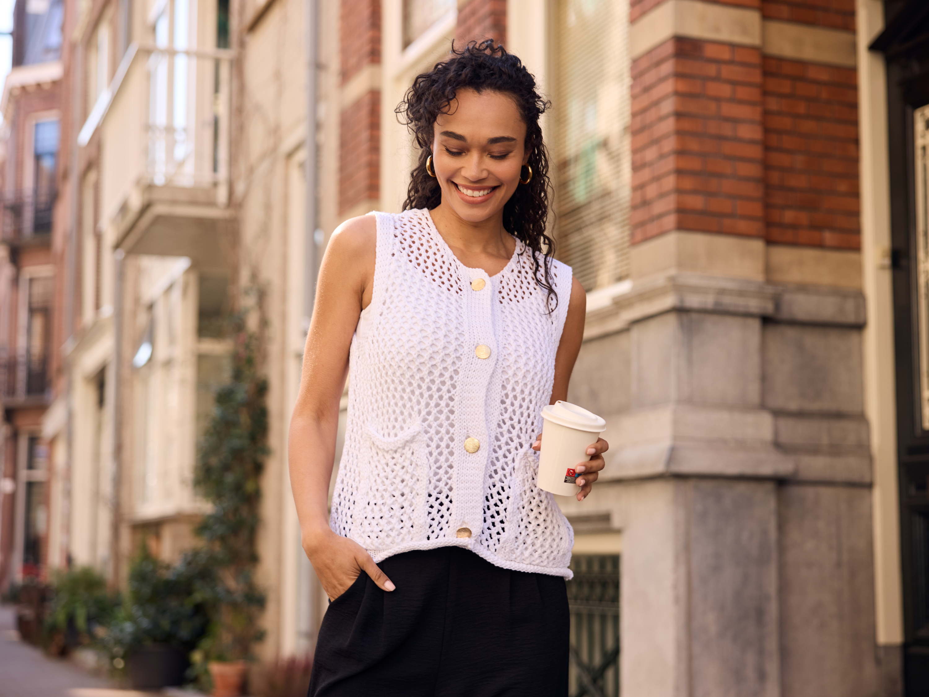 LolaLiza x Romy Monteiro |  Packshots & lifestyle images