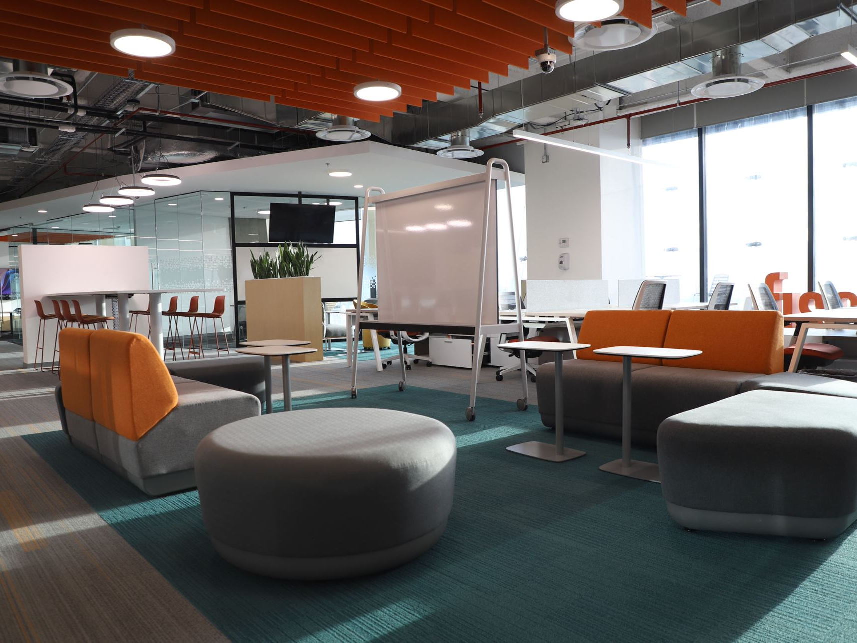 Fiserv crea un centro de innovación financiera con la apertura de una nueva oficina y un laboratorio tecnológico en México