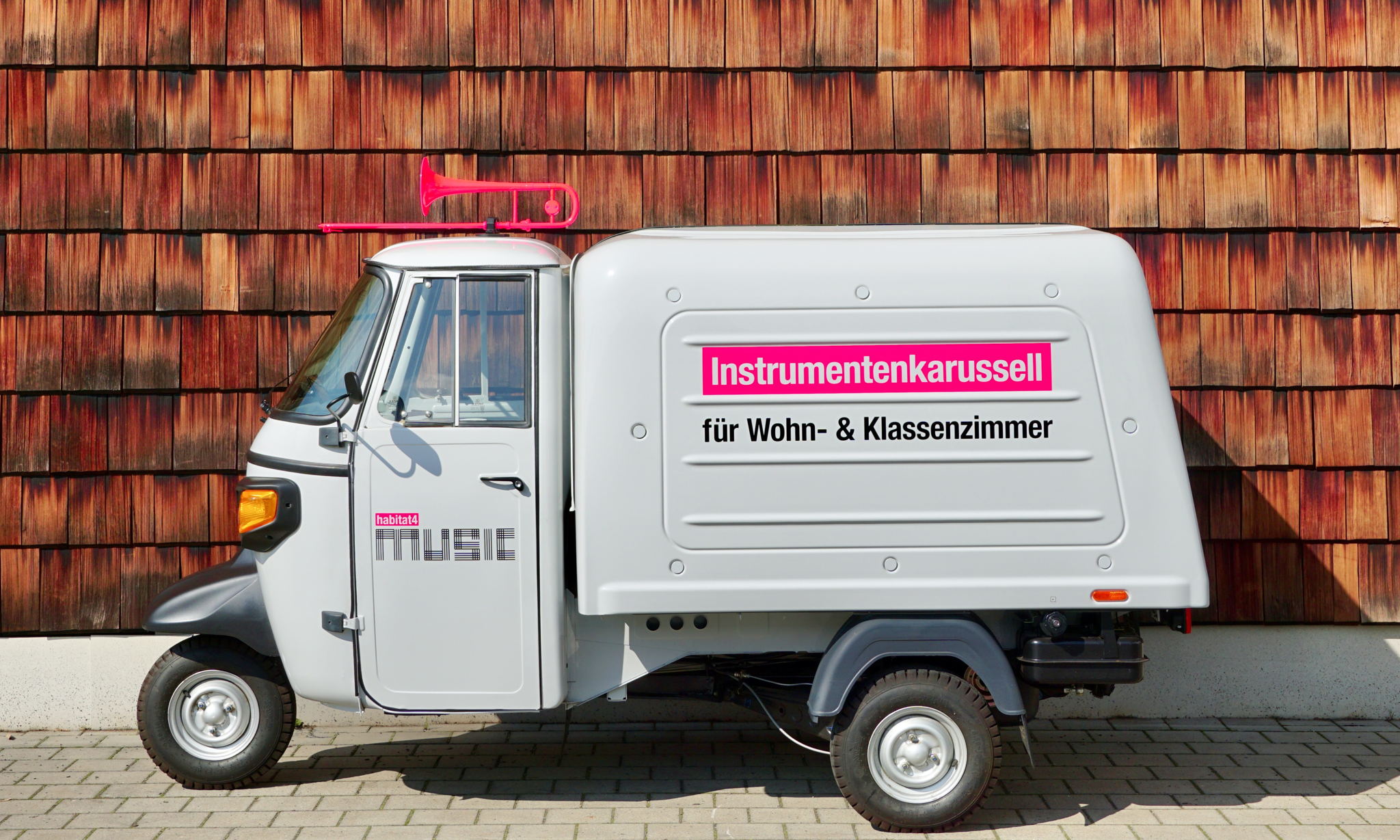 Das Instrumentenkarussell hilft Kindern, das Instrument zu finden, das zu ihnen passt (das Bild wurde mit freundlicher Genehmigung von habitat4music zur Verfügung gestellt)