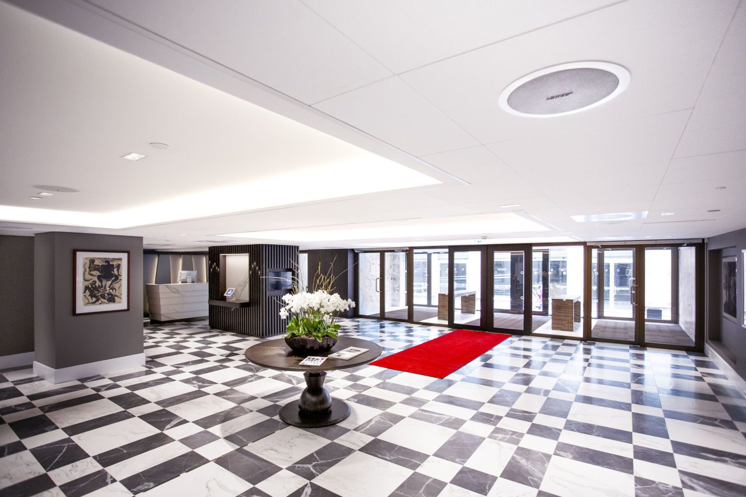 En Noruega, el lujoso hotel Britannia renovó su sistema de audio con la ayuda de la empresa Kinly y la tecnología de Bose Profesional