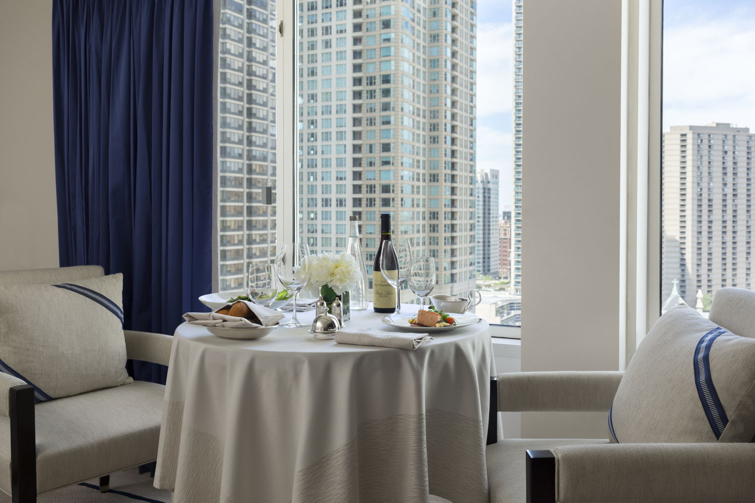 In Room Dining The Peninsula Chicago