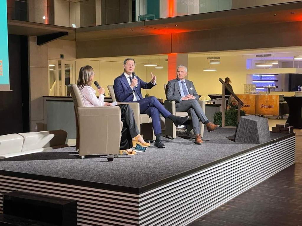 Premier De Croo trapt fysieke events terug op gang bij Voka Oost-Vlaanderen