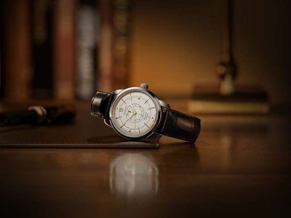Longines 2024: Conquest Heritage Central Power Reserve Press Assets