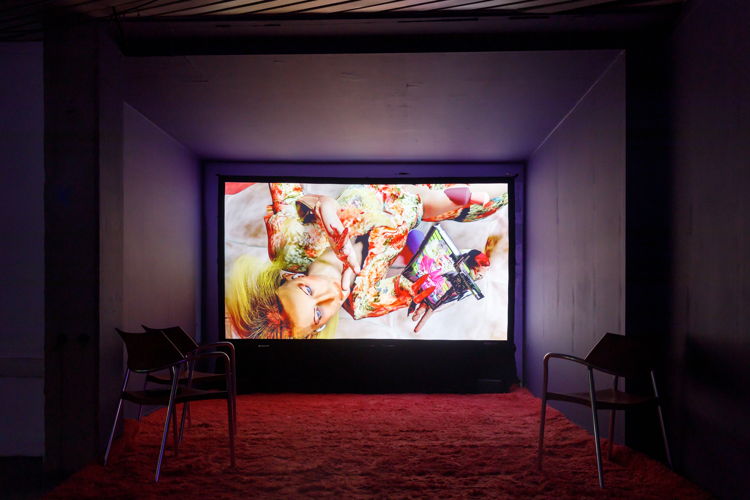 Jake Brush, Mall, Interrupted, Vonk Centrale, installation shot by Selma Gurbuz Jake Brush, Mall, Interrupted, Vonk Centrale, installation shot by Selma Gurbuz