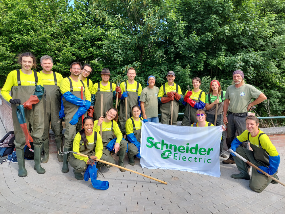 Schneider Electric maakt tijd vrij voor lokaal en duurzaam vrijwilligerswerk