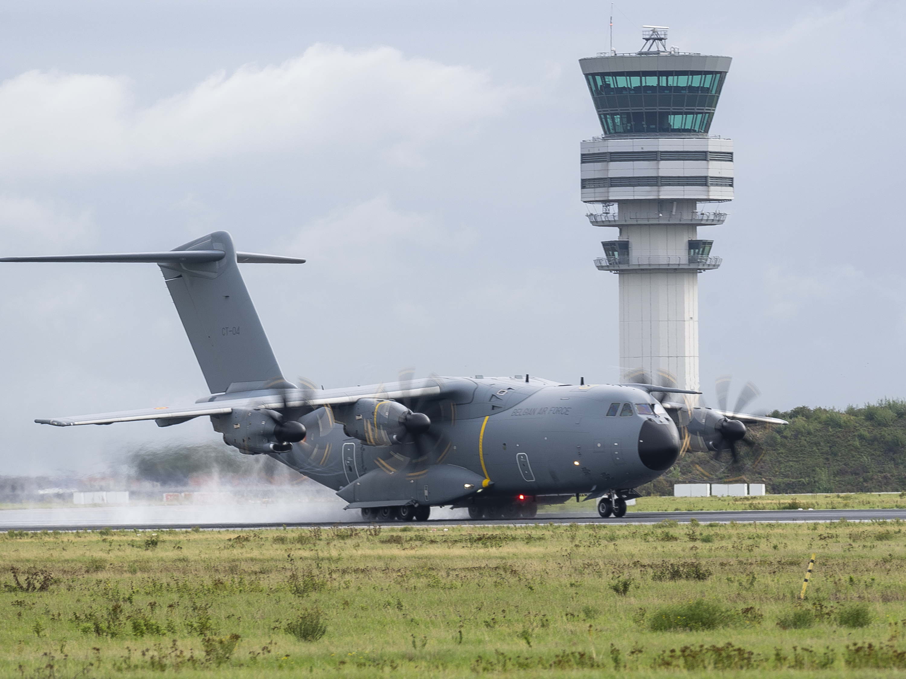 Airbus en Sabena Aerospace Engineering ondertekenen een samenwerkingsovereenkomst voor het onderhoud van de BELUX A400M vloot