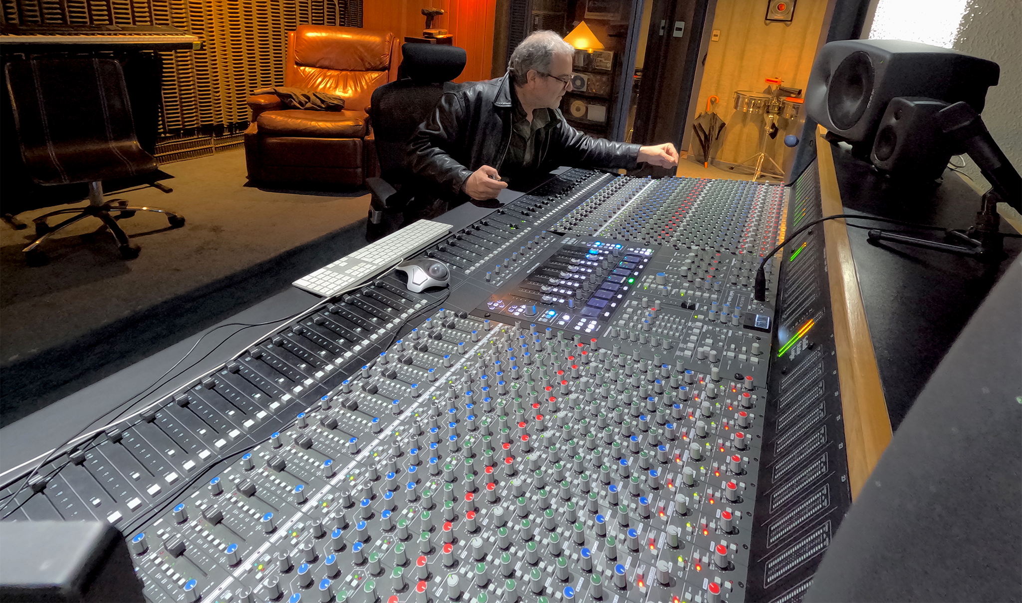 TOC Música Studio Builds on Thriving Chilean Music Scene with 
Solid State Logic Origin 32-Channel Analogue Mixing Console