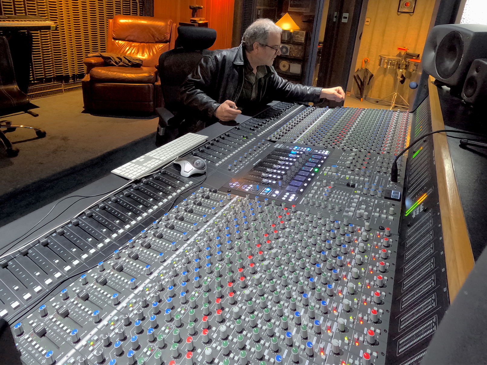 TOC Música Studio Builds on Thriving Chilean Music Scene with 
Solid State Logic Origin 32-Channel Analogue Mixing Console