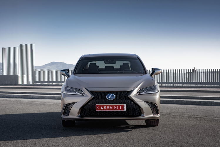 Lexus ES 300h