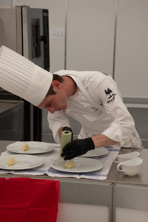 L'argent en cuisine pour Curtis Malpas © WorldSkills Belgium L'argent en cuisine pour Curtis Malpas © WorldSkills Belgium