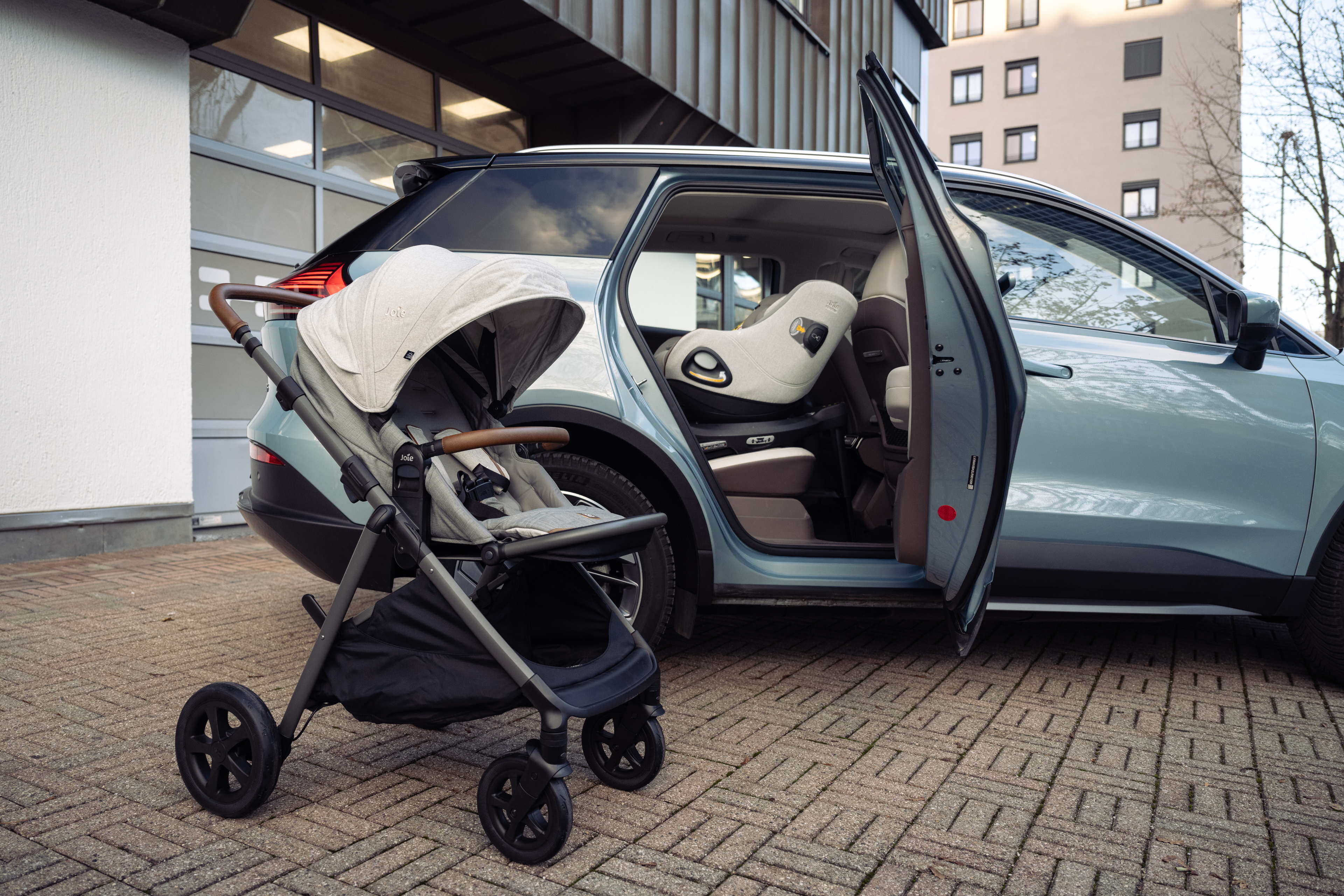 Come affrontare grandi sfide: il SUV Aiways U5 colpisce per l'ampia offerta di spazio