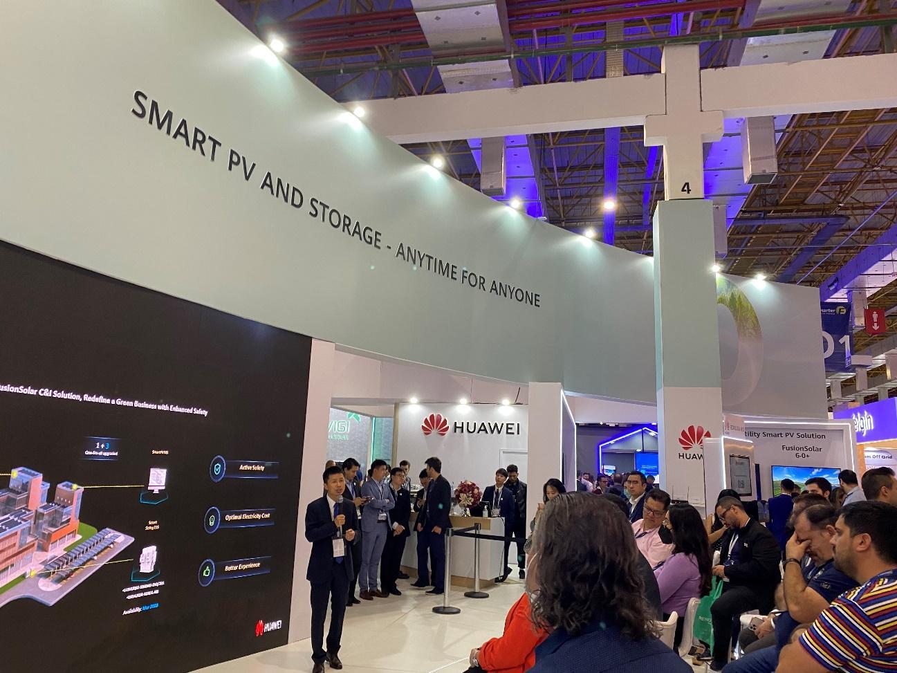 Li Jun, Vice Presidente de Venta y Servicio de Huawei Smart PV Business Li Jun, Vice Presidente de Venta y Servicio de Huawei Smart PV Business