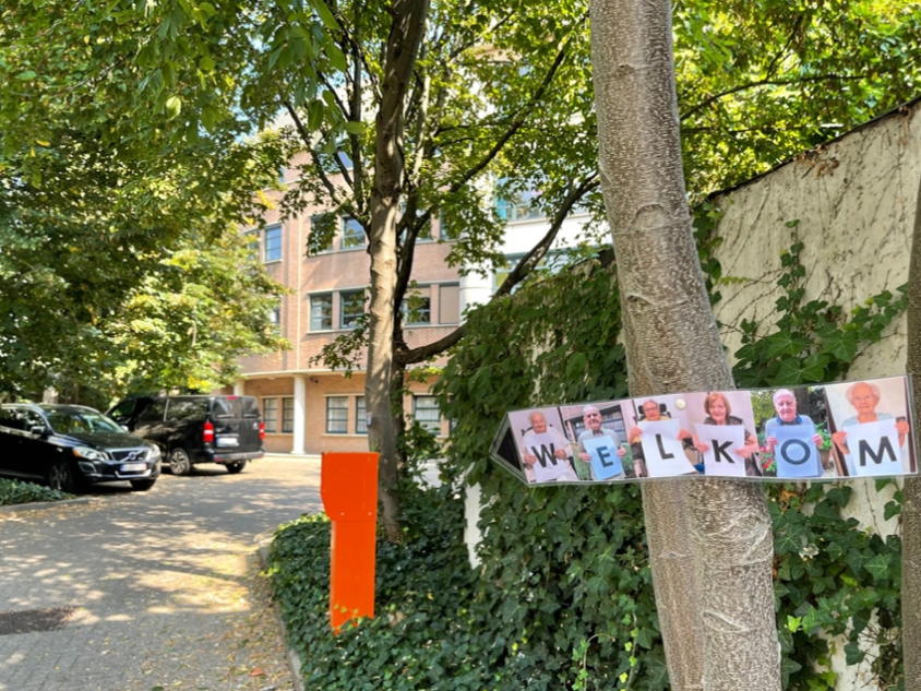 Persuitnodiging: Expo ‘Reminiscentie’ brengt herinneringen tot leven in WZC Borsbeekhof