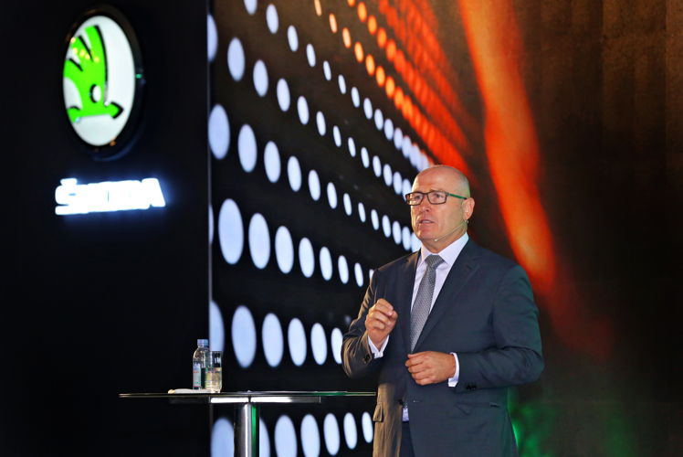 ŠKODA AUTO CEO Bernhard Maier today at the press conference concerning the project „INDIA 2.0“ in New Delhi.