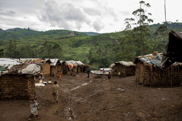 Vue générale du camp de déplacés de Bukombo, sur le territoire de Masisi © Pablo Garrigos/MSF