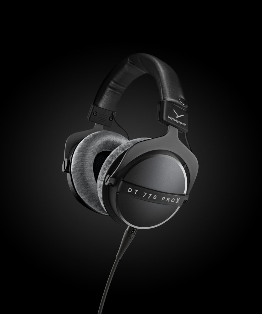 PIC DT770PRO X Perspective BLACK V1
