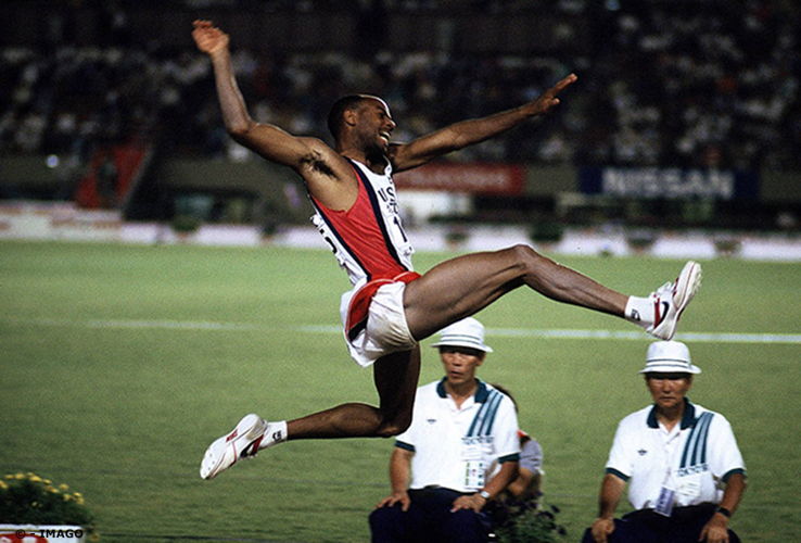 Atleet Mike Powell, Tokio 1991 - © IMAGO - OPGELET : beeld enkel ter illustratie van dit persbericht. Mag niet worden overgenomen of verspreid.
