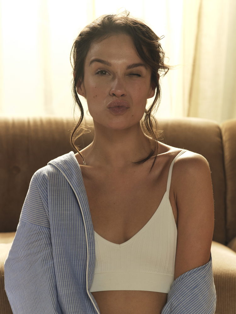 HUNKEMÖLLER_SS25_M25_Q1_FAWIY_HOLLY_COTTONSTRIPE_PJ_TRIANGLEBRALETTE_296