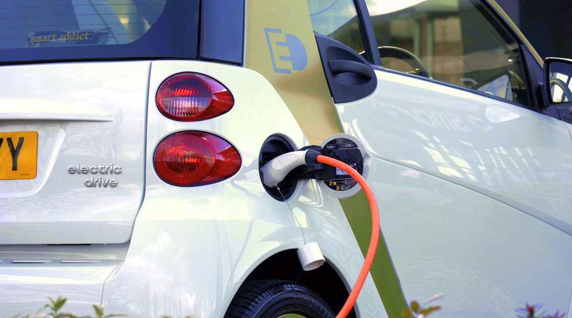 ¡Cambia de volante en el Día de la Tierra! Se incrementa la venta de autos eléctricos e híbridos en el último trimestre