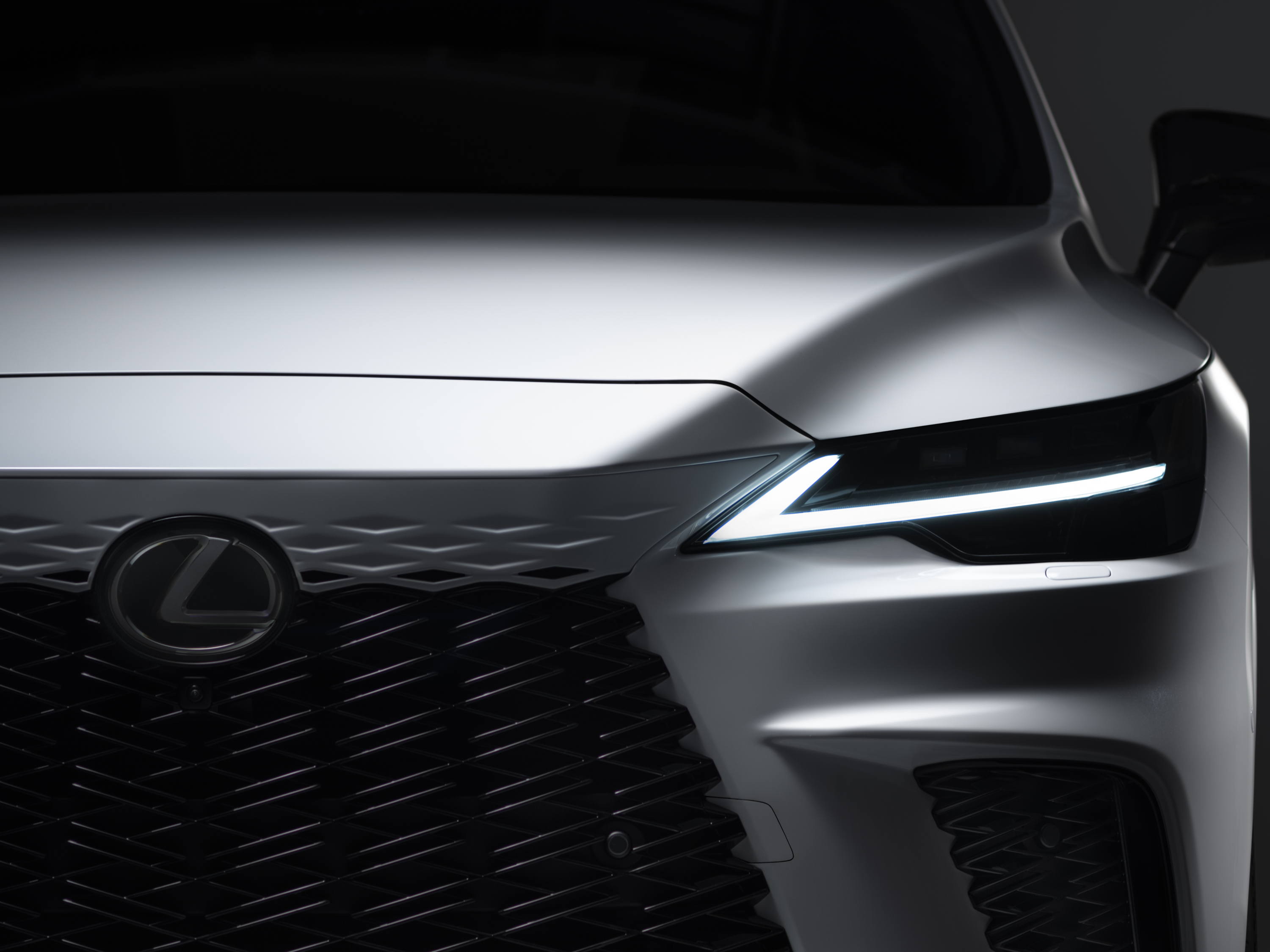Teaser: nieuwe Lexus RX