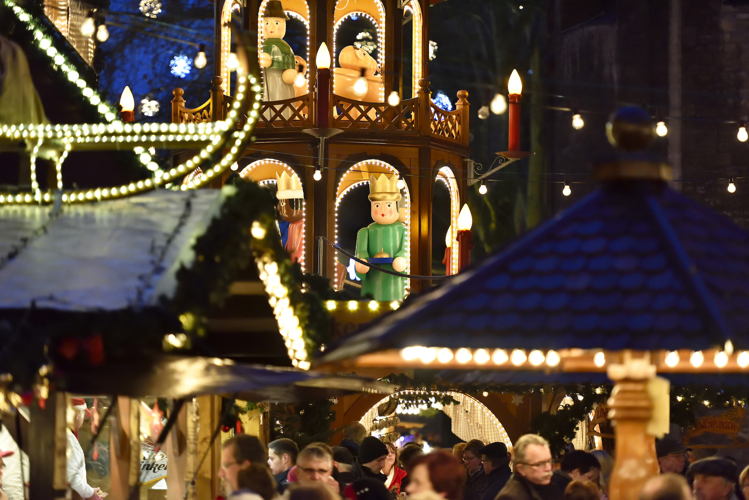 Braunschweig Christmas pyramide c) aunschweig Stadtmarketing Daniel Möller