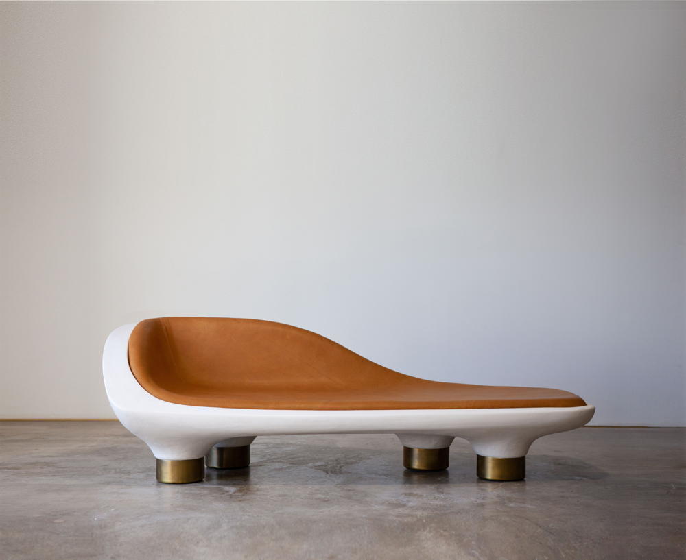 ACUESTATE, Y NO JODAS MAS, 2021 Chaise Lounge Polished gypsum plaster, leather, brass
