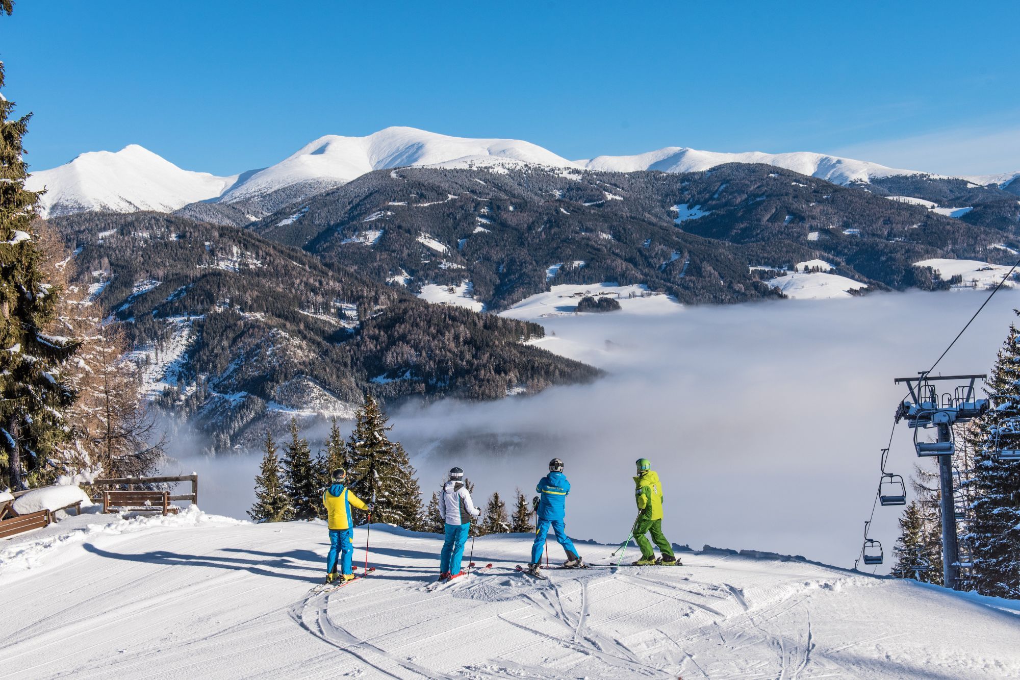 Geniet van de mooiste uitzichten tijdens het skiën | © foesslanita