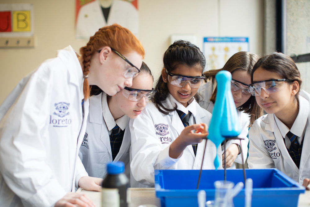 Loreto Normanhurst students learning in Science