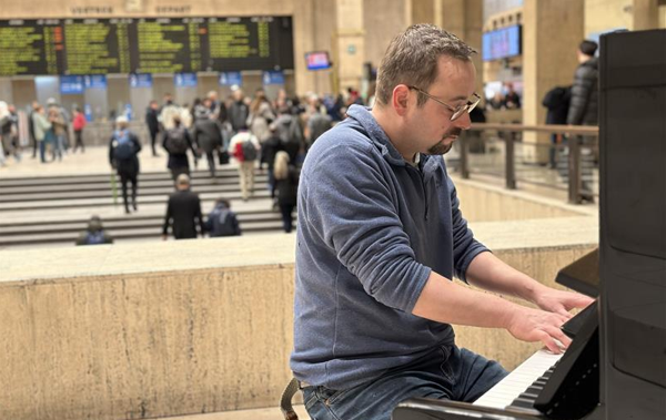 La saison 2024 du piano en gare est lancée !
