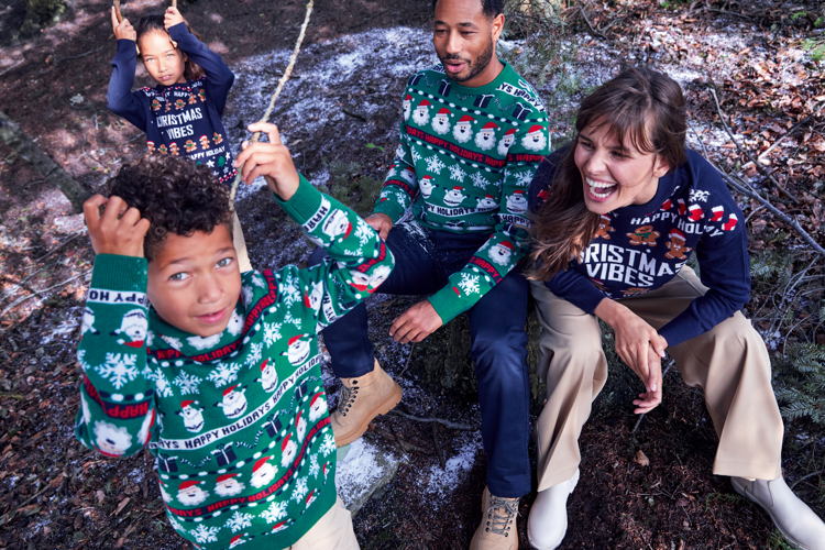 Un Noel avec Kiabi du pull kitsch aux paillettes