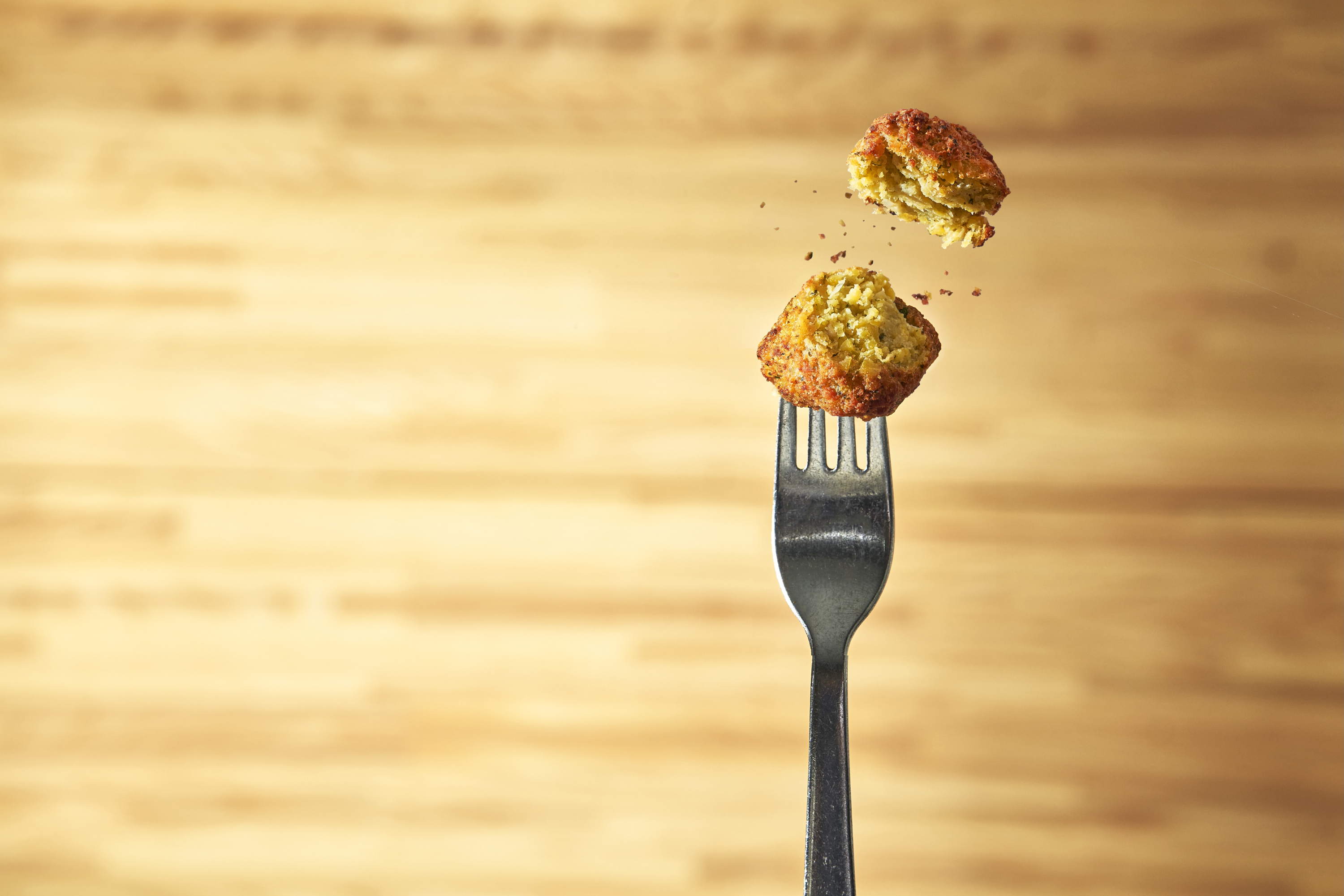 IKEA viert de 40e verjaardag van haar iconische gehaktbal met het nieuw falafelballetje