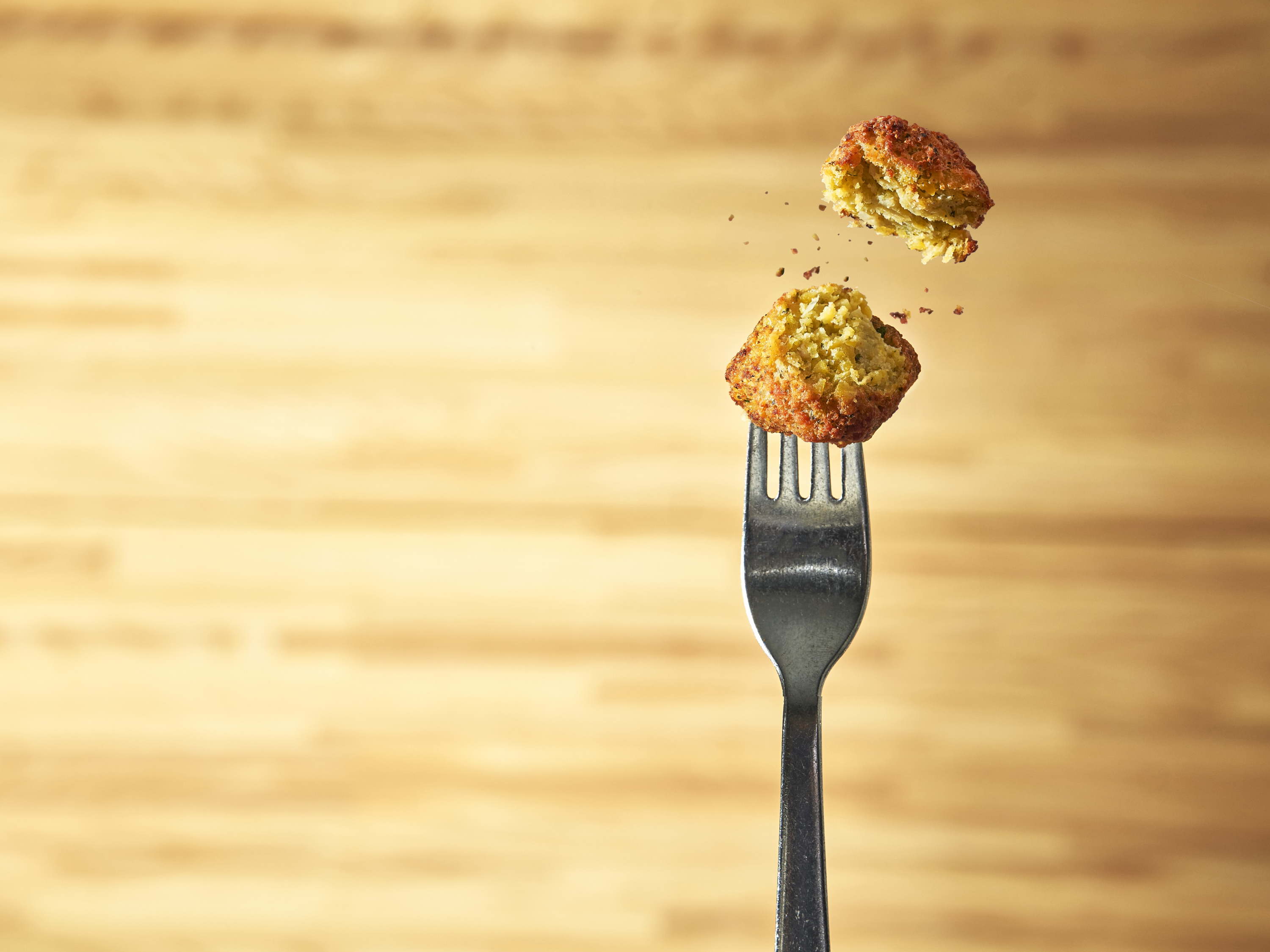 IKEA viert de 40e verjaardag van haar iconische gehaktbal met het nieuw falafelballetje