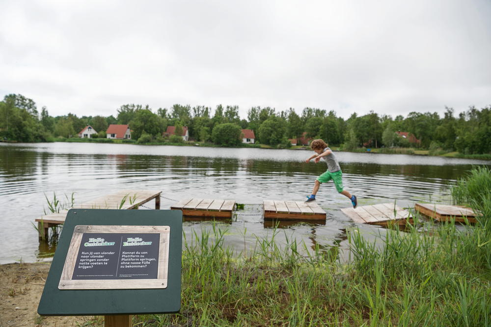 Abenteur auf dem Wasser in Landal Natuurdorp Suyderoogh