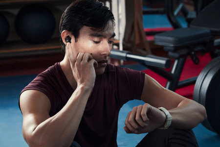 Sennheiser Sport undersøger hvordan det internationale fitness-soundtrack lyder