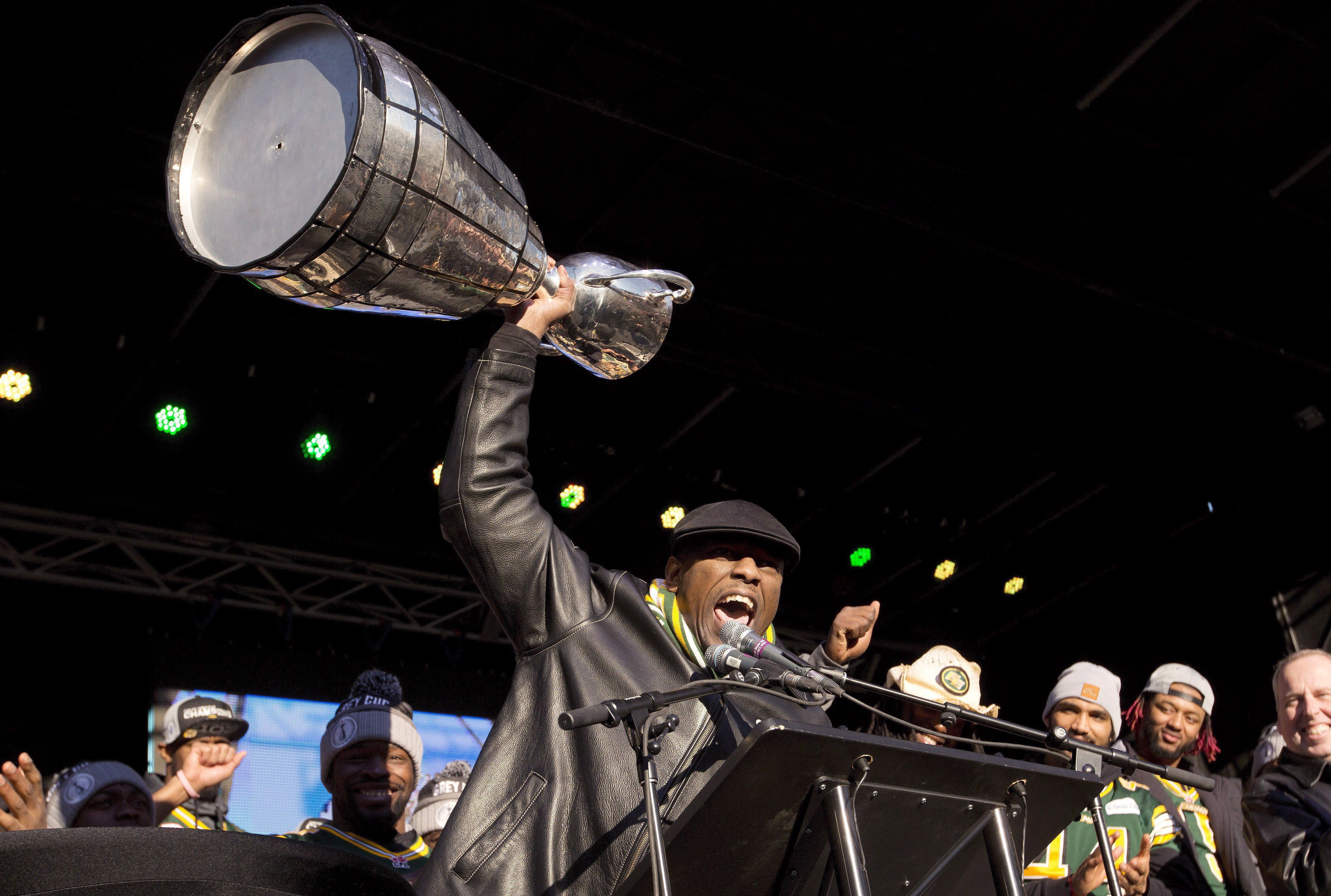 Ed Hervey celebrates Edmonton's 2015 Grey Cup championship after the Eskimos defeated the Ottawa Redblacks 26-20 in Grey Cup 103.